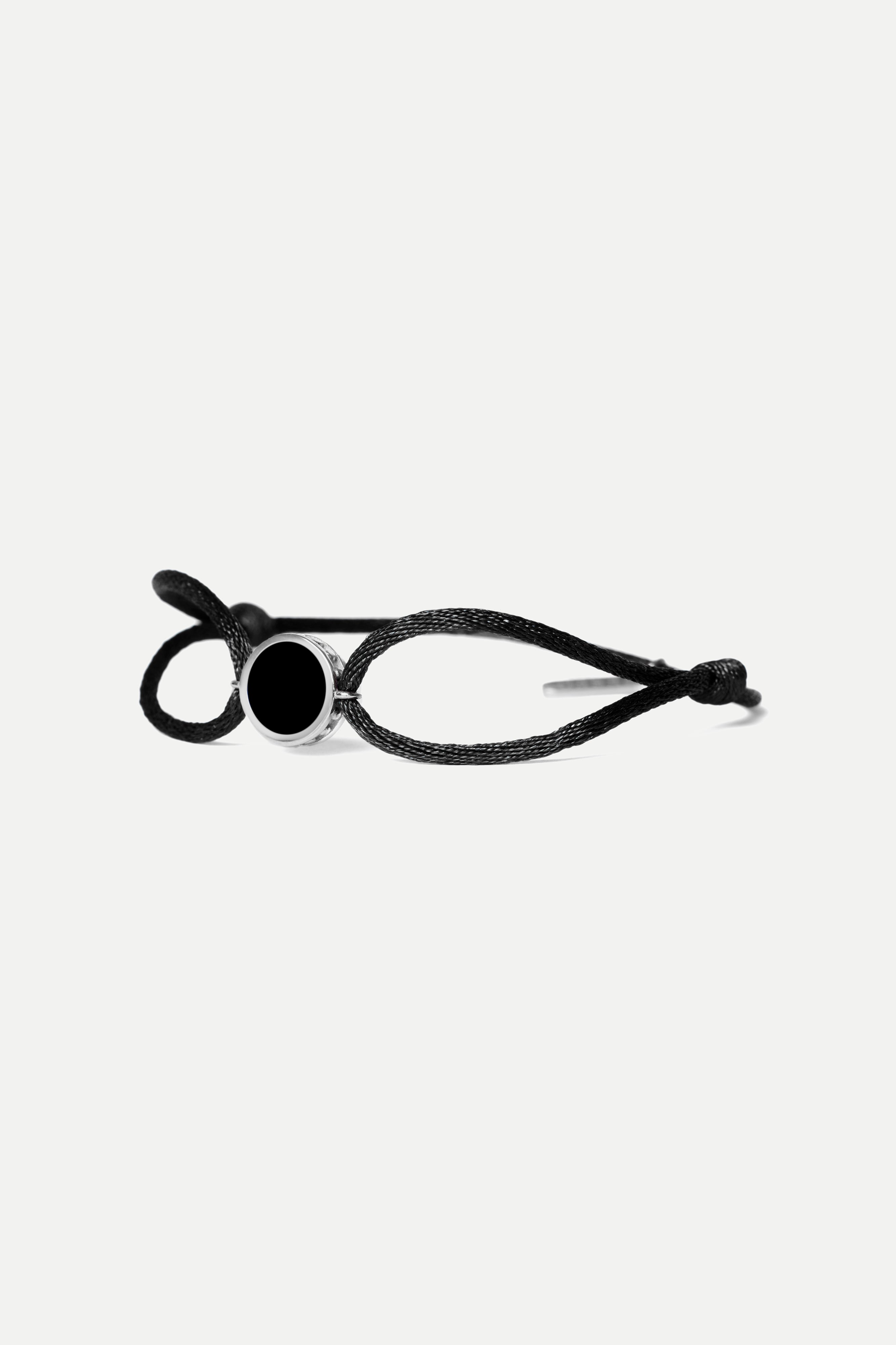 Pulsera de cordón – Orbe Onyx (Plata)